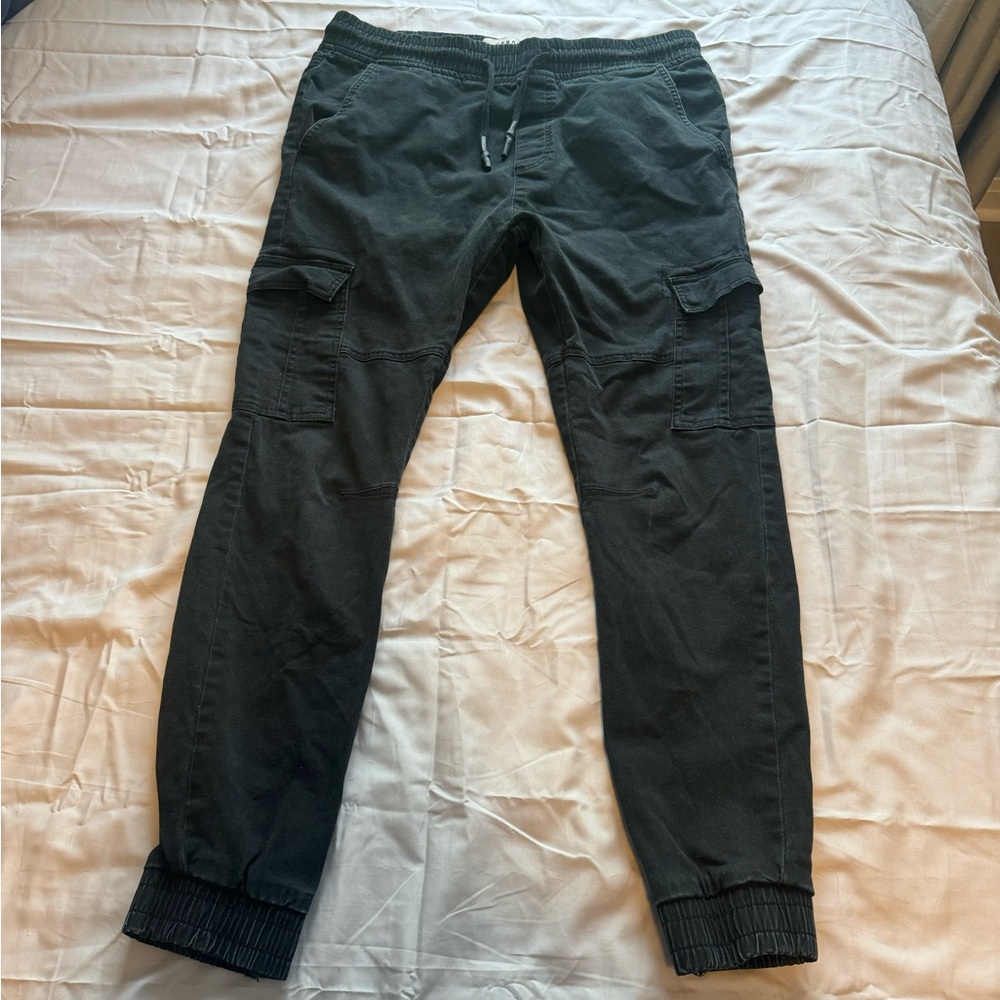Urban Heritage Black Cargo Joggers